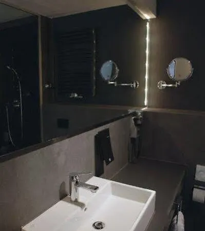 Bliss Hotel 4*